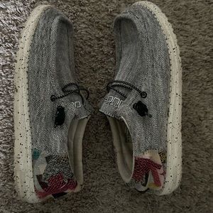 HEY DUDE men’s shoes